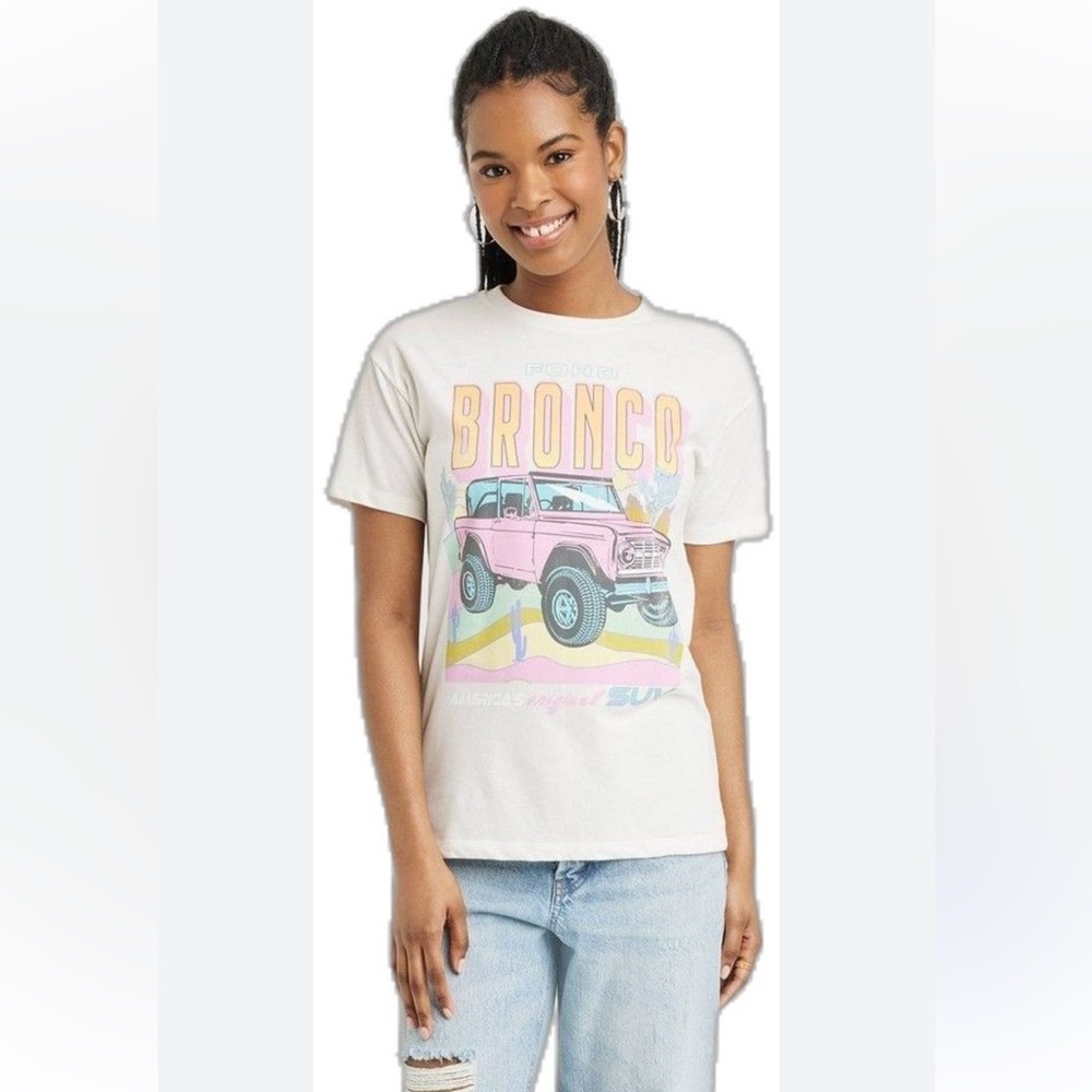 Ford official licensed product bronco tshirt women’s Medium